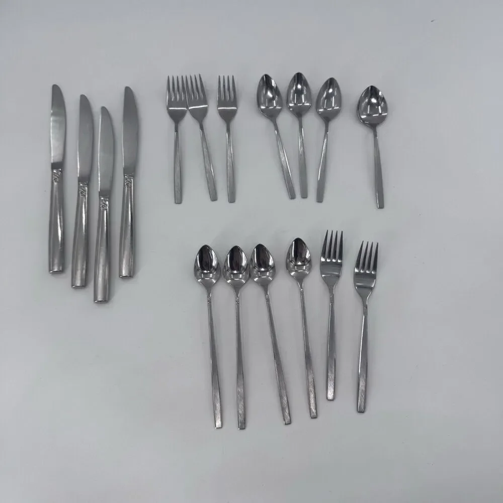 Lot of 17 1881 Rogers Oneida Ltd Melissa pattern stainless Forks Knives Spoons